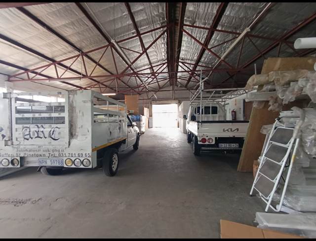1,061M² WAREHOUSE TO LET IN PINETOWN CENTRAL