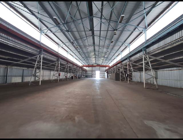 2,563M² WAREHOUSE TO LET IN WOODBROOK