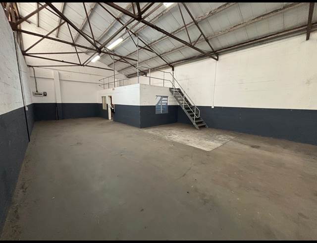500M² WAREHOUSE TO LET IN EPPING INDUSTRIAL