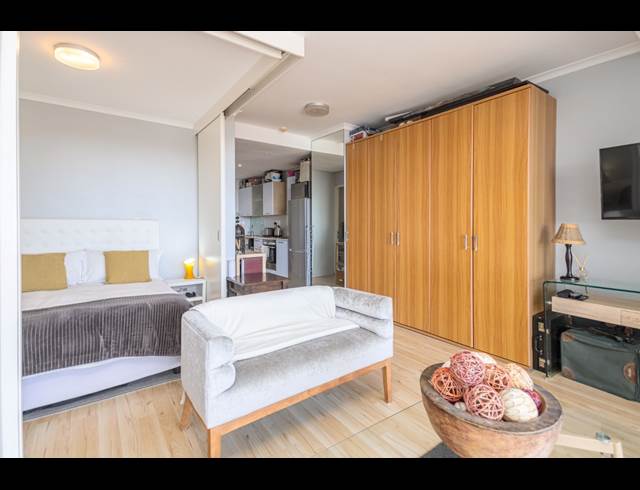 1 BEDROOM APARTMENT TO LET IN BEACHFRONT
