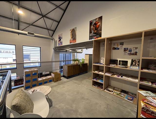 479M² OFFICE TO LET IN STONEWOOD SECURITY ESTATE