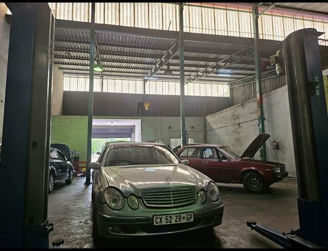 800M² WAREHOUSE TO LET IN PRETORIA WEST