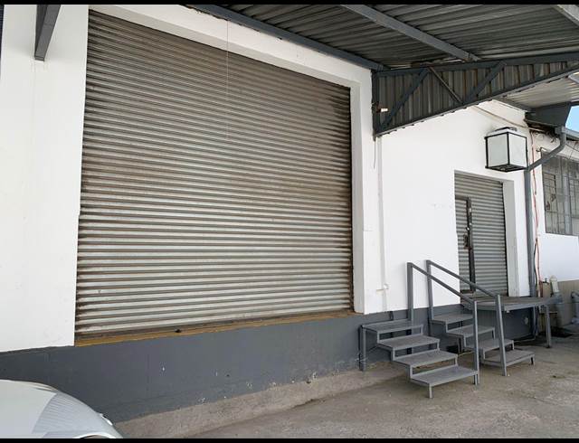 600M² WAREHOUSE TO LET IN WYNBERG