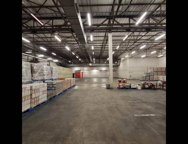 2,688M² WAREHOUSE TO LET IN BRACKENFELL CENTRAL