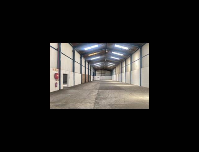 2,770M² WAREHOUSE TO LET IN EPPING INDUSTRIAL