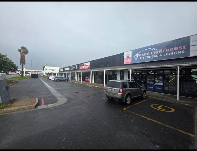 200M² WAREHOUSE TO LET IN GANTS PLAZA