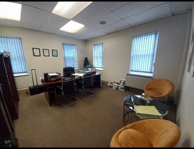 59M² OFFICE RENTED IN BEREA