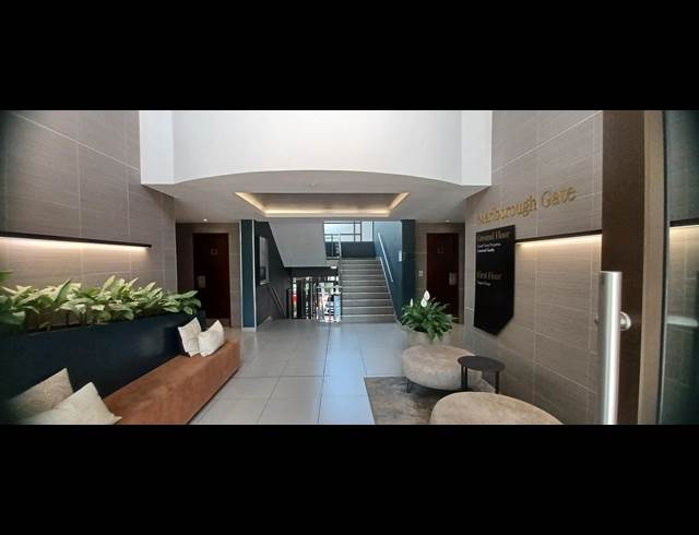448M² OFFICE TO LET IN HYDE PARK