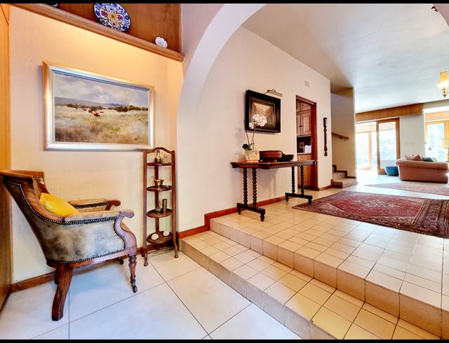 4 BEDROOM TOWNHOUSE RENTED IN SANDOWN