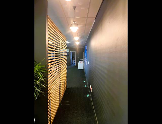 198M² OFFICE TO LET IN WESTLAKE