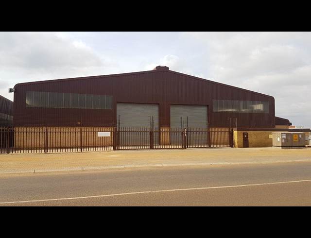 1,336M² WAREHOUSE TO LET IN WADEVILLE