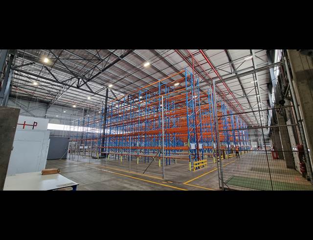 4,386M² WAREHOUSE TO LET IN GLEN MARAIS