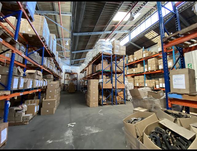 1,644M² WAREHOUSE TO LET IN EPPING INDUSTRIAL
