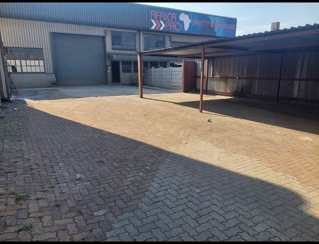 524M² WAREHOUSE RENTED IN ANDERBOLT