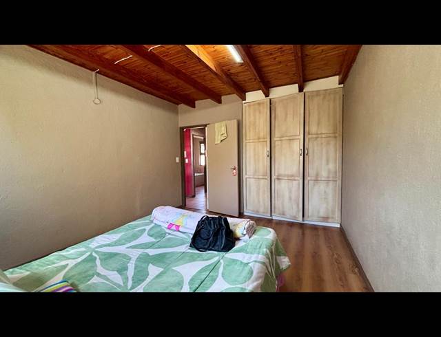3 BEDROOM APARTMENT TO LET IN WEST ACRES