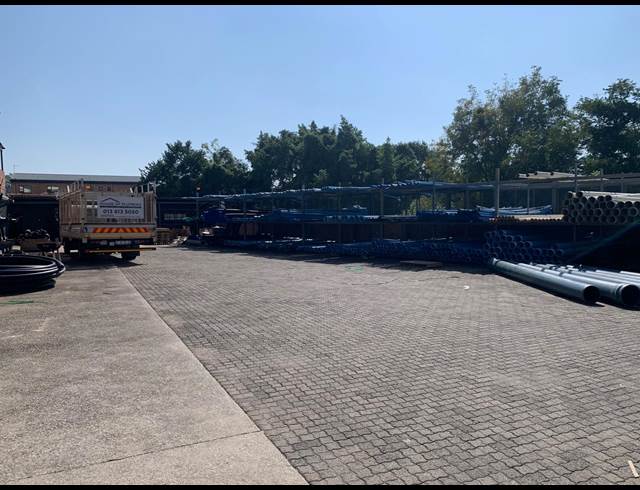 1,938M² WAREHOUSE TO LET IN RIVERSIDE PARK