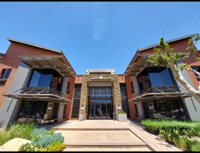 412M² OFFICE TO LET IN GREENSTONE HILL