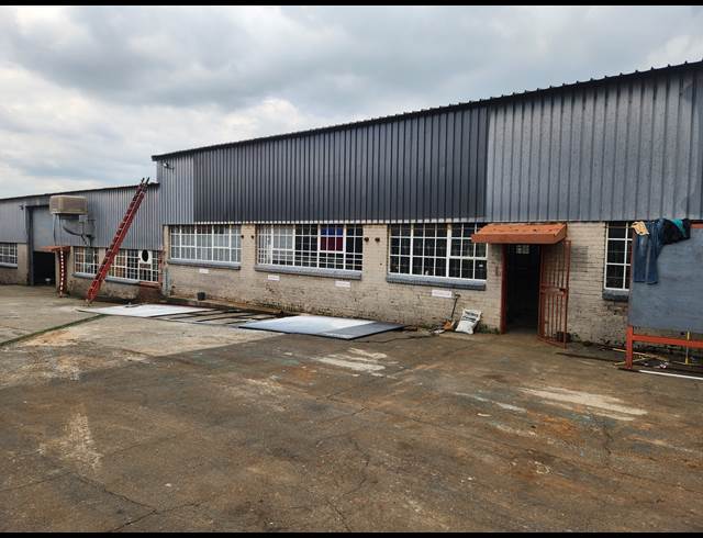600M² WAREHOUSE TO LET IN WADEVILLE