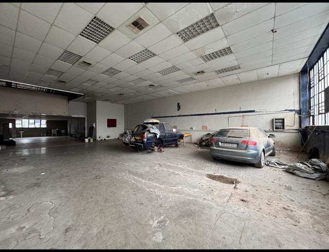 6,600M² WAREHOUSE TO LET IN INDUSTRIA WEST