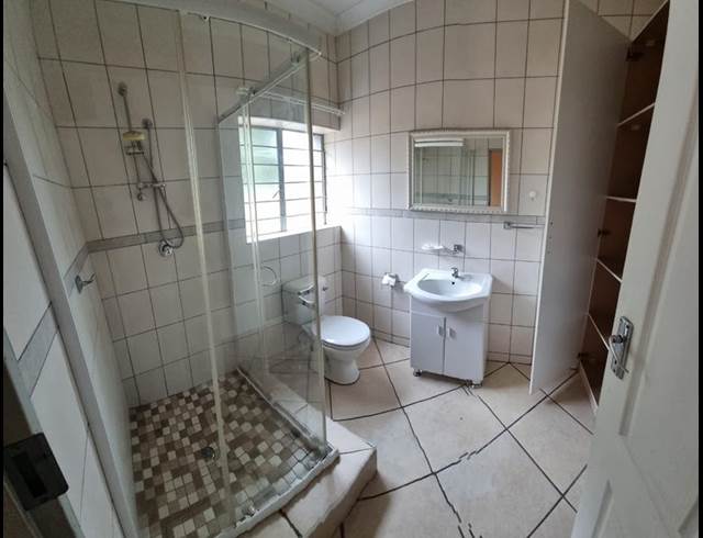 3 BEDROOM PROPERTY TO RENT IN BRENTHURST