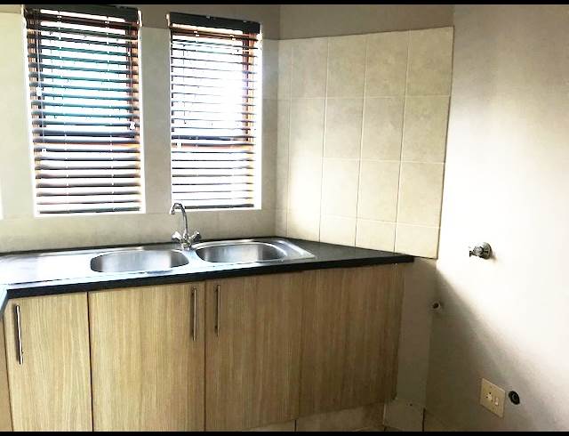 3 BEDROOM TOWNHOUSE RENTED IN KABEGA