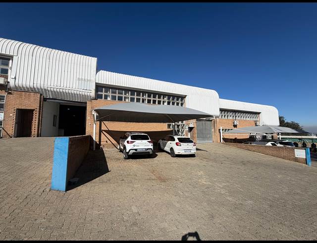 391M² WAREHOUSE TO LET IN HALFWAY HOUSE