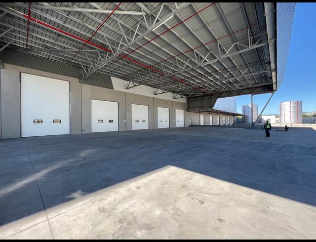 17,600M² WAREHOUSE TO LET IN PAROW INDUSTRIAL