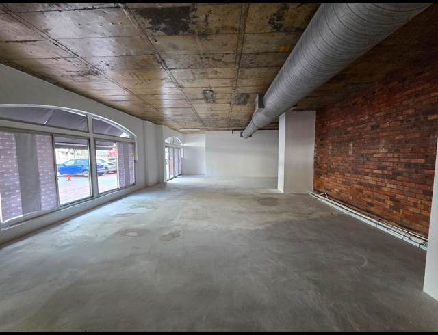 176M² RETAIL TO LET IN GREEN POINT