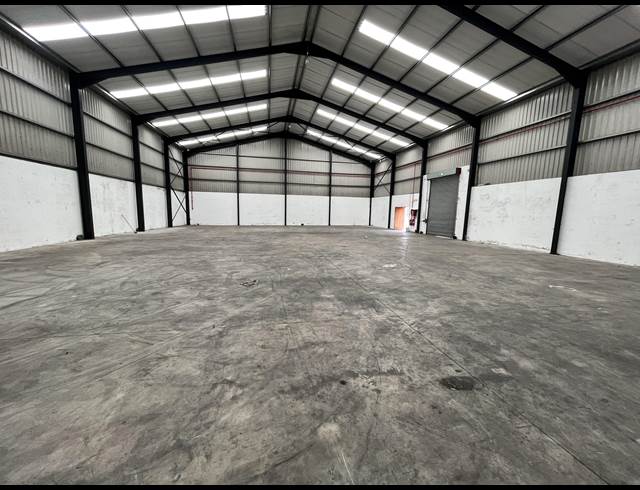 1,180M² WAREHOUSE TO LET IN EPPING INDUSTRIAL