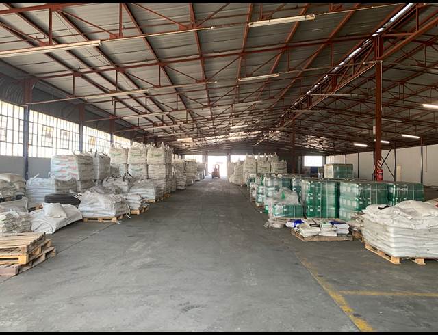 2,300M² WAREHOUSE TO LET IN ROCKY DRIFT