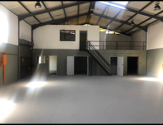 500M² WAREHOUSE TO LET IN EPPING INDUSTRIAL