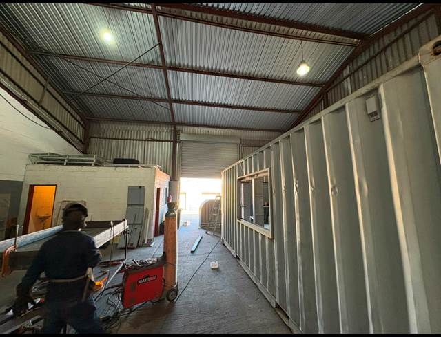 304M² WAREHOUSE TO LET IN BROADLANDS PARK
