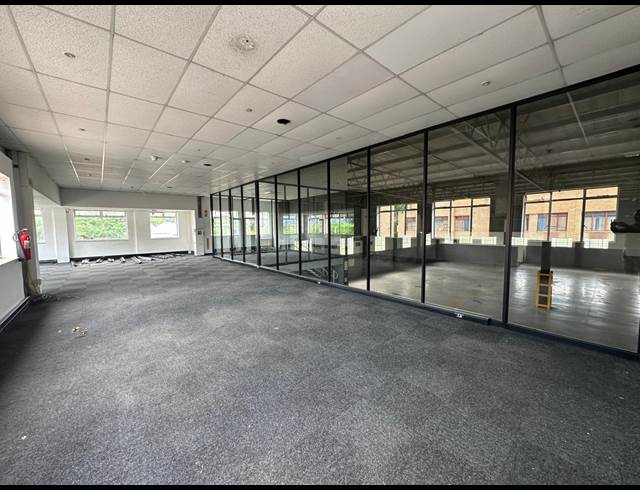 1,160M² WAREHOUSE TO LET IN STRIJDOMPARK