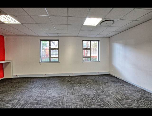 712.90M² OFFICE TO LET IN BRYANSTON