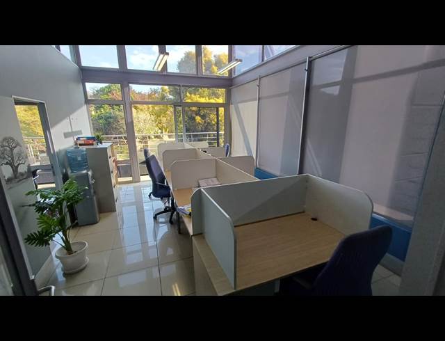 156M² OFFICE TO LET IN NELSPRUIT EXT 1
