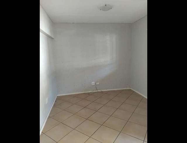 1 BEDROOM PROPERTY TO RENT IN DIE BULT