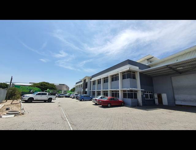 2,562M² WAREHOUSE TO LET IN AIRPORT INDUSTRIA