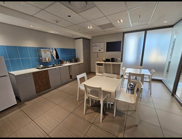 321M² OFFICE TO LET IN CENTURY CITY