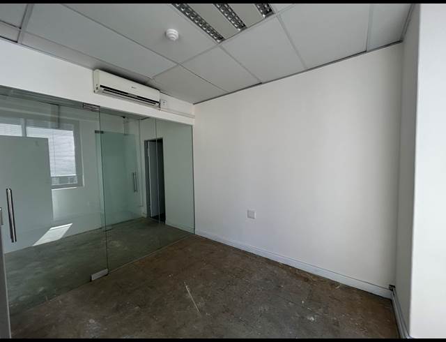 695M² BUILDING TO LET IN CAPE TOWN CITY CENTRE