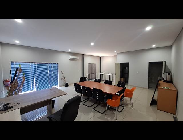 465M² WAREHOUSE TO LET IN COSMO BUSINESS PARK