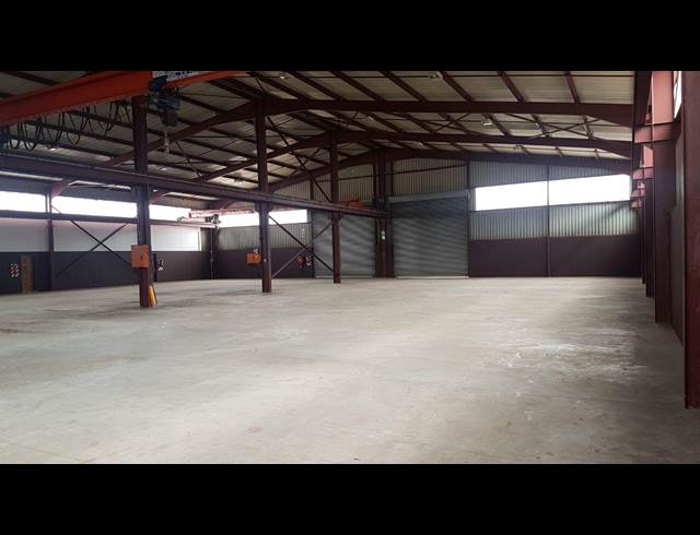 1,336M² WAREHOUSE TO LET IN WADEVILLE