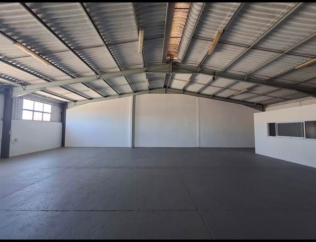 275M² WAREHOUSE TO LET IN WOODBROOK
