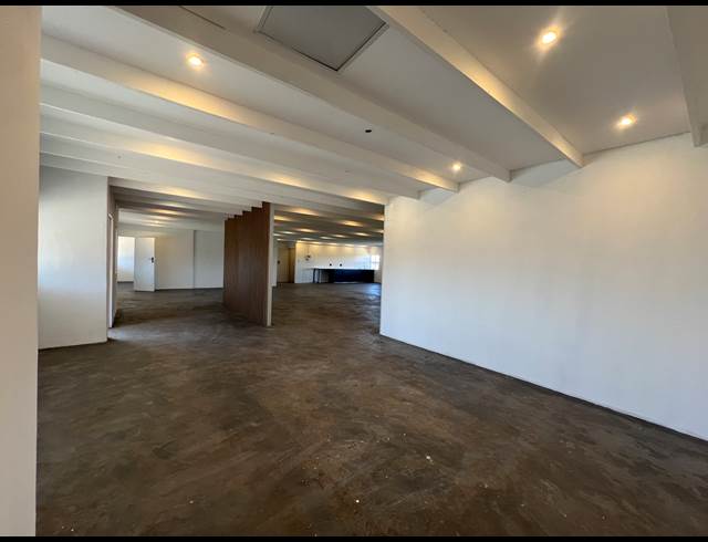 293M² WAREHOUSE TO LET IN HIGHVELD