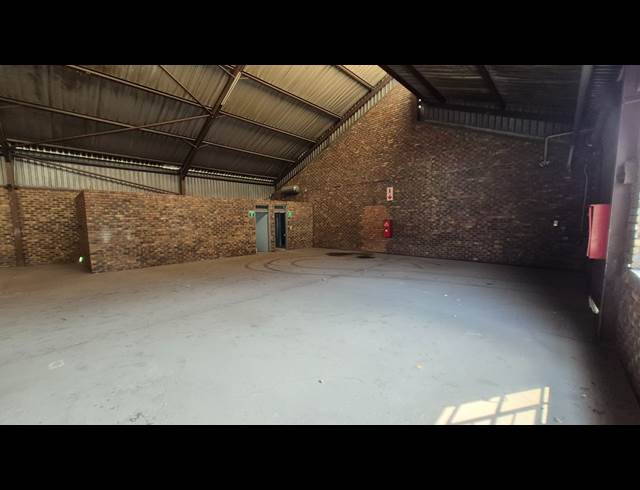 343M² FACTORY TO LET IN ANDERBOLT