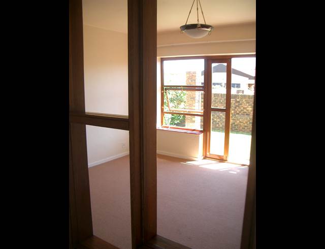 2 bed property to rent in TIJGERHOF