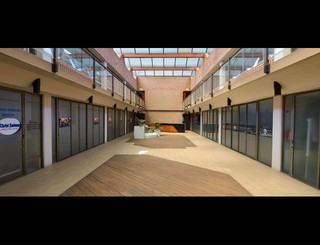 BUSINESS PROPERTY TO RENT IN LYNNWOOD