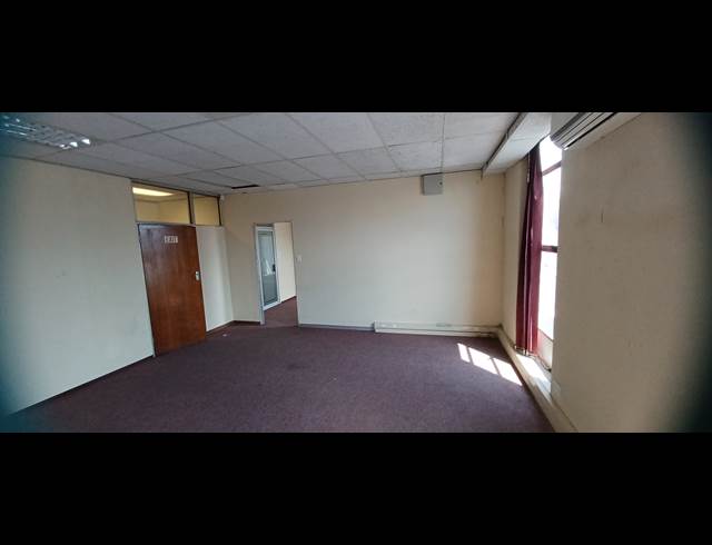 91M² OFFICE TO LET IN CRAIGHALL