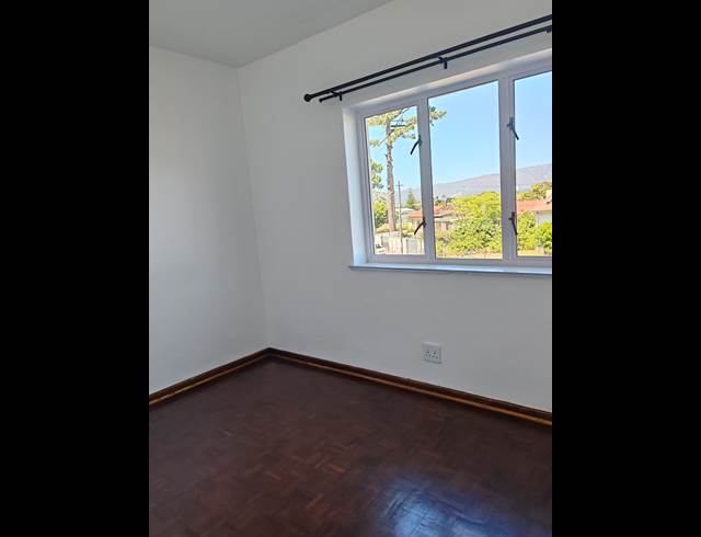 2 bed property to rent in PLUMSTEAD