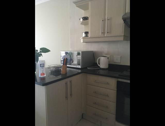 2 BEDROOM APARTMENT TO LET IN MANABA BEACH