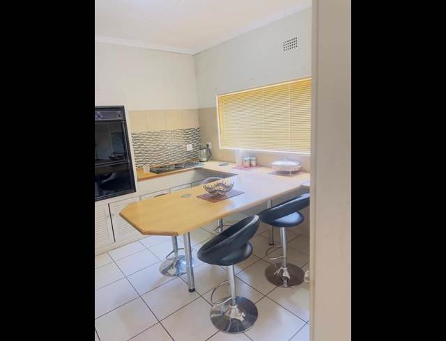 4 BEDROOM PROPERTY TO RENT IN WILROPARK